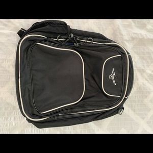 Mizuno Aerostrap backpack